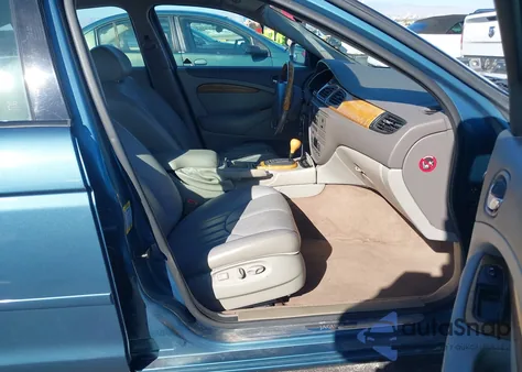 2000 Jaguar S-Type 3.0L V6 из США, поврежденный, VIN SAJDA01C5YFL36213